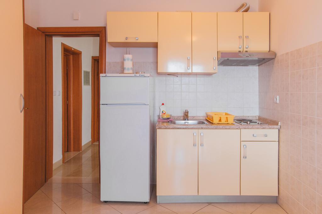 Apartments Dada Omiš Oda fotoğraf