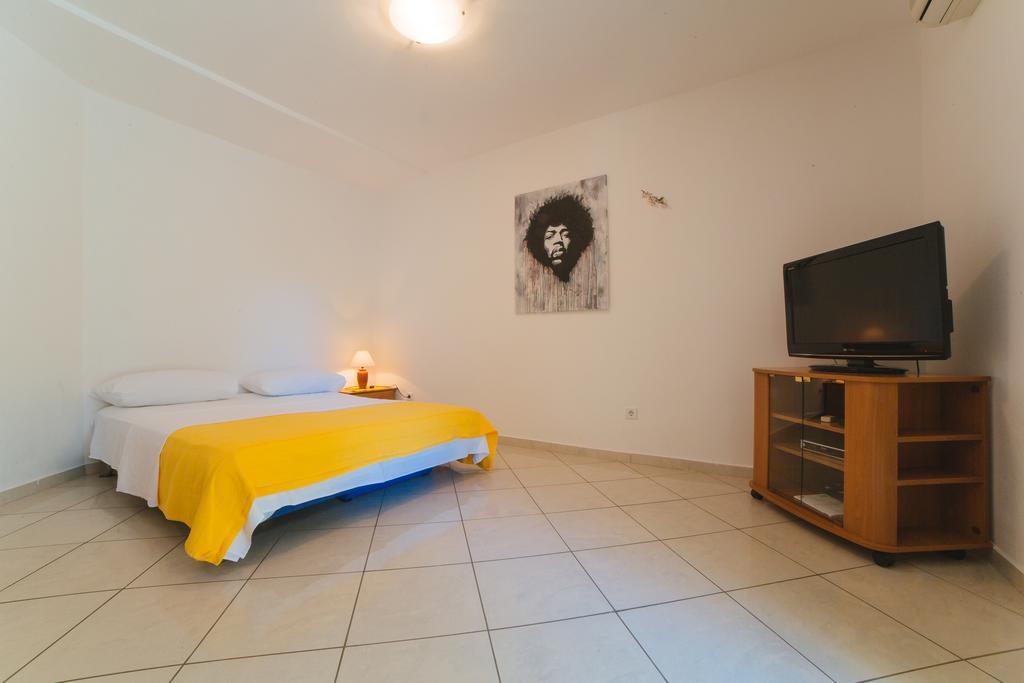 Apartments Dada Omiš Oda fotoğraf